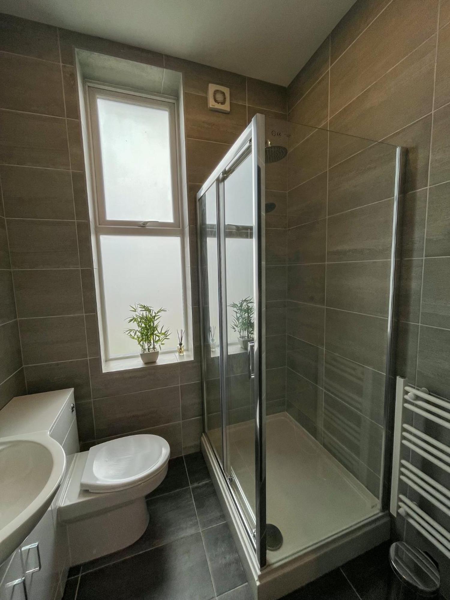 Gibson Manor Apartments Wallasey Chambre photo